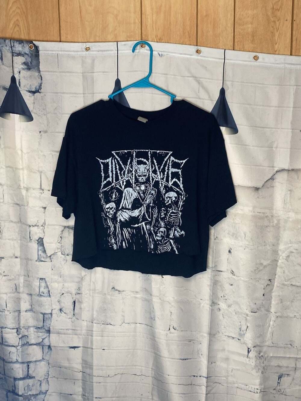 Gildan Graphic Cropped T-Shirt Size L Black Death Metal Skeleton